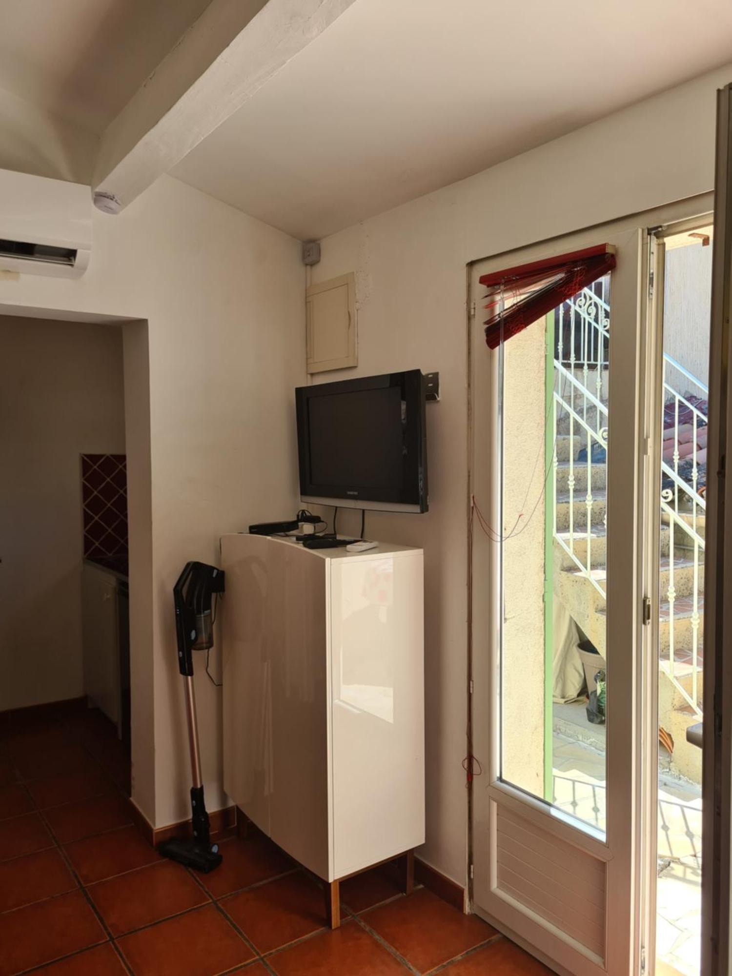Appartement Joli Independant Pres De Marseille
